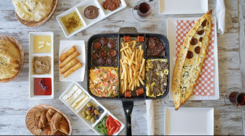 Traditional Signature Breakfast for 2